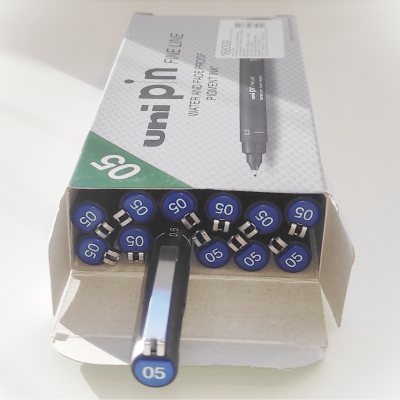 12 штук - Линер Uni Pin 05-200 Fine Line, Синий 0.5 мм