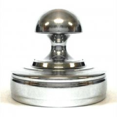 "ВЕГА 42КП" Металлическая оснастка для печати с кнопкой и встроенной штемпельной подушкой (диаметр печати 42 мм.)