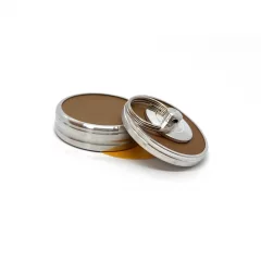 "Брелок 42-Магнит-КОЖА" Металлическая магнитная оснастка для печати с встроенной штемпельной подушкой (диаметр печати 42 мм.)