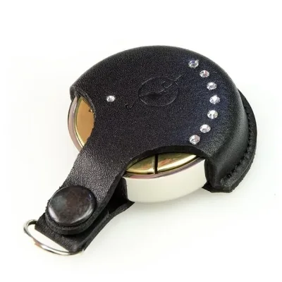 "OL-КОМПАКТ-Кристалл 40" Металлическая оснастка для печати в кожаном чехле чёрного цвета кристаллами Swarovski (диаметр печати 40 мм.)